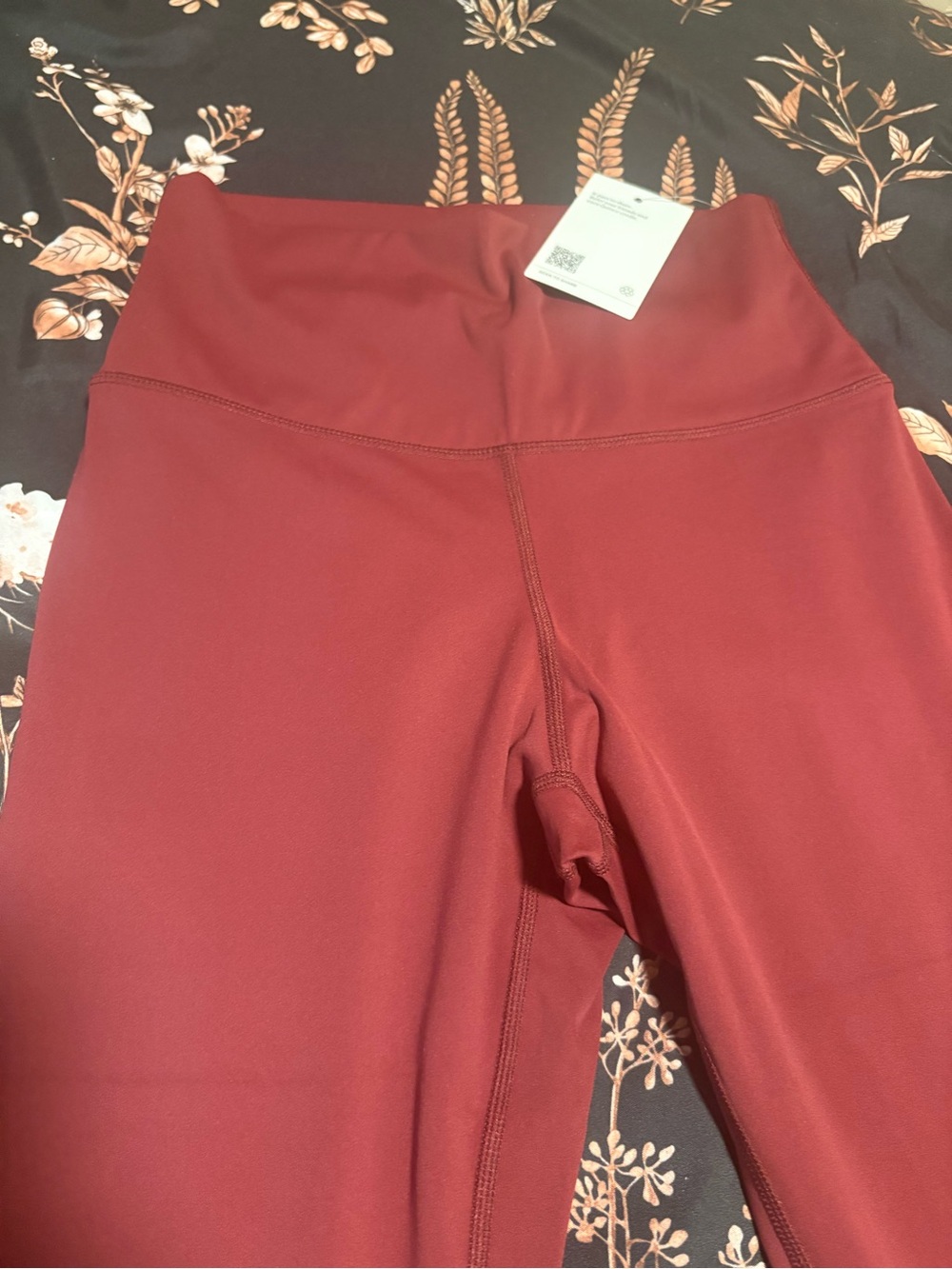 Quince High-Waist Maroon Active Leggings
